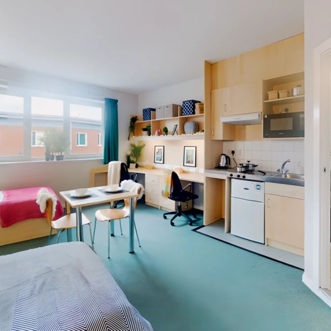 Twin Ensuite Studio - Photo 1