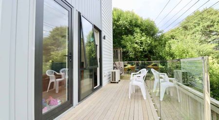 Two bedroom townhouse at Henderson - Photo 4