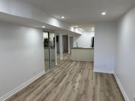 For Lease - 12 Ball Crescent Unit# BASEMENT, Whitby, Ontario - Photo 3