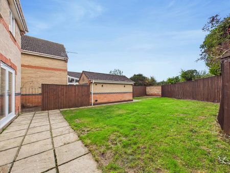 3 bedroom detached house to rent - Photo 2