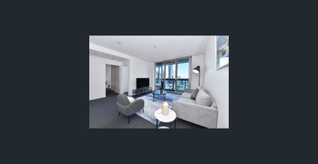 Fully furnished 2 bedroom, close to everything, on top of QV - Photo 2