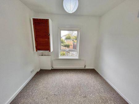 3 bedroom terraced house to rent - Photo 3