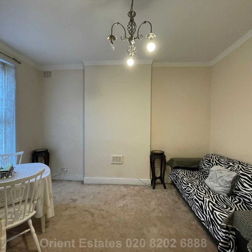 Price £1,998 pcm - Available Now - Furnished - Photo 1