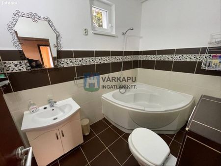 Kiadó újszerű állapotú ház - Székesfehérvár - Photo 5