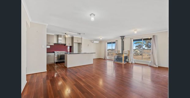 Convenient off grid living - Photo 1