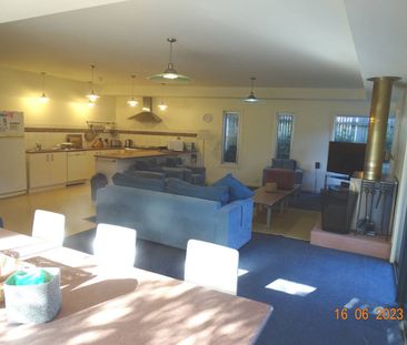 Townhouse To Rent - Photo 6
