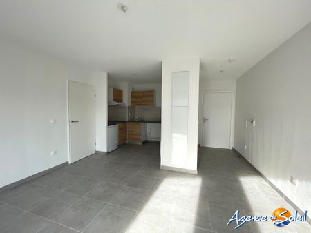 Location Appartement 2 pièces 45m² MONTPELLIER 34000 - Photo 3