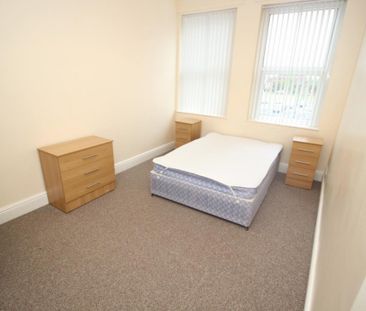 2 bedroom Flat to rent in High Street West, Wallsend, Tyne and Wear... - Photo 6