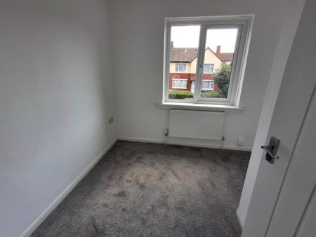 3 bedroom terraced house to rent - Photo 3
