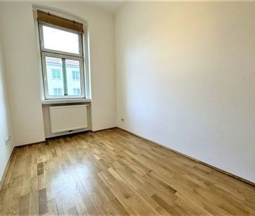 FELBERSTRASSE, SONNIGE 44 m2 Altbau, 1 Zimmer, Wohnküche, Wannenbad... - Photo 5