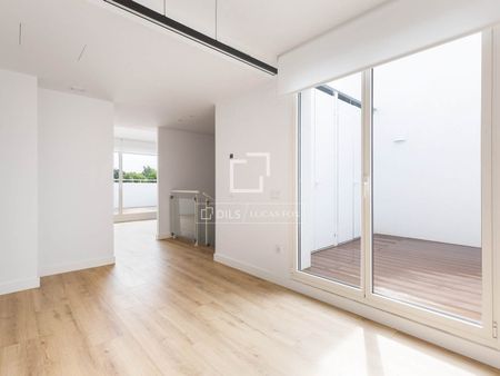 Excellent 4-bedroom house with 108 m² garden for rent in Gavà Maritimo - Photo 3