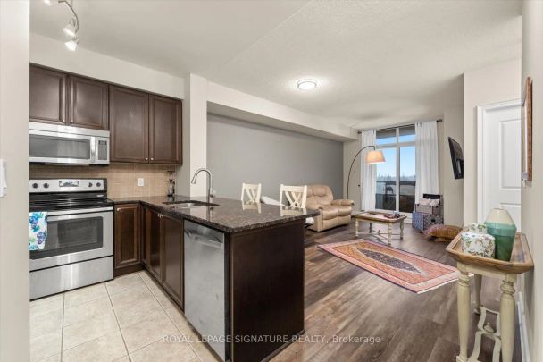 9225 Jane Street #511 - Photo 1