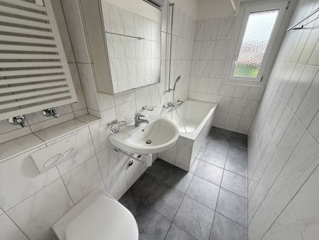 Attraktive Wohnung, nahe Bahnhof Lenzburg - Photo 4