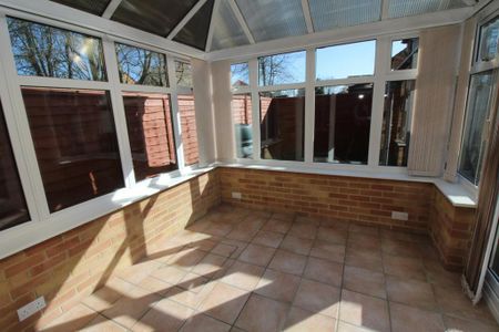 2 bedroom semi-detached house to rent - Photo 3