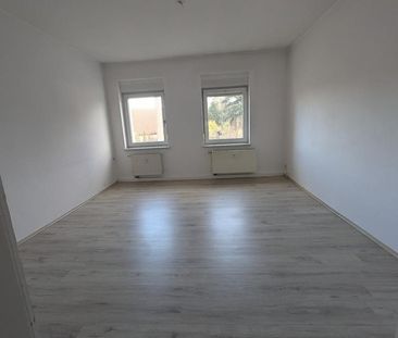 +++SCHICKE, FREUNDLICHE 3-R. WHG+M. BALKON+DUSCHBAD M. FENSTER+1.OG... - Photo 1