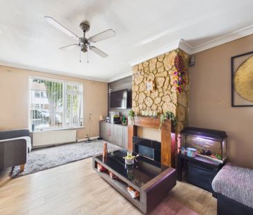 Viola Avenue, Staines-upon-Thames, Surrey,TW19 - Photo 3