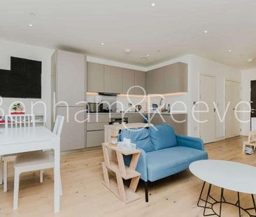 Royal Arsenal Riverside, Thunderer Walk, SE18 - Photo 2