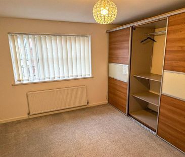 3 bedroom semi-detached house to rent - Photo 3