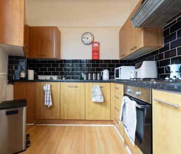 2 bedroom maisonette to rent - Photo 5