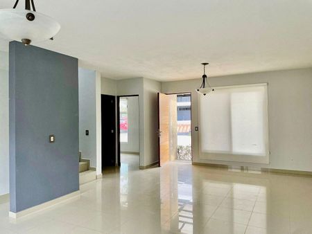 Casa en renta, Valle Imperial, Coto Almendro, Zapopan Jal. - Photo 2