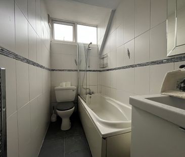 Brookfield Road, Leeds - Photo 4