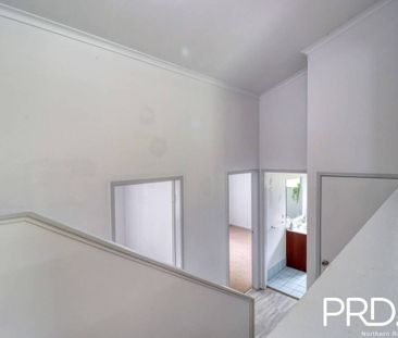 Split Level Family Home with Country Views - Photo 4