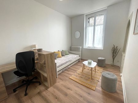 Location Appartement 1 pièce 25m² - Photo 3