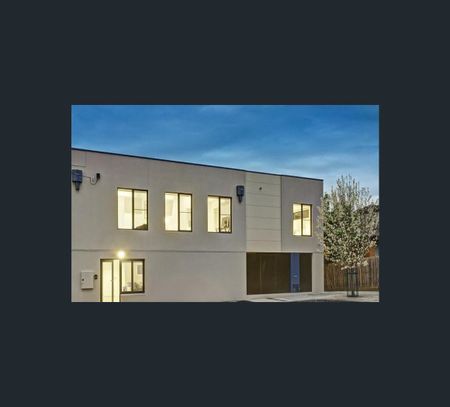 3 Bryson Grove, Templestowe Lower, Vic 3107 - Photo 2