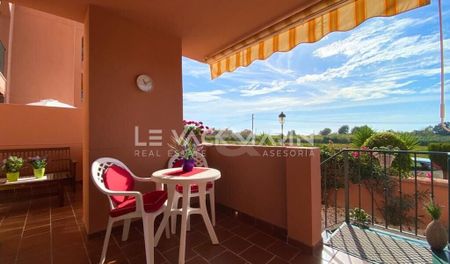 Ground floor apartment with Sea Views in Los Hidalgos Golf, Duquesa. - Photo 4