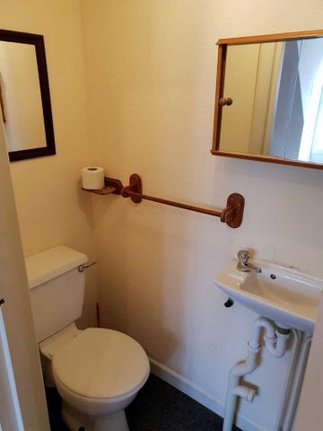 Studio to rent - Photo 5