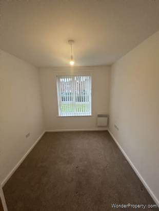 2 bedroom property to rent in Warrington - Photo 3