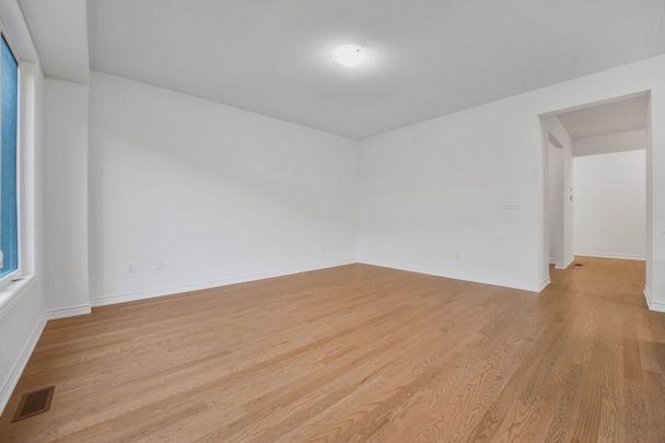 For Lease - 11 Gemini Drive, Barrie, Ontario - Photo 1