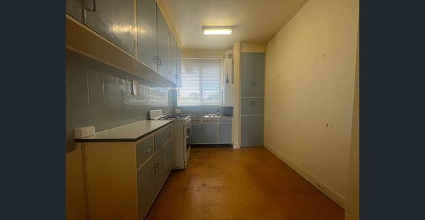 Two bedroom apartment for lease in the heart of Balwyn - Photo 1