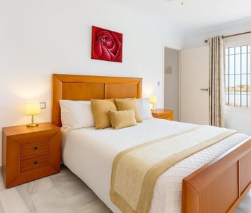 Ground Floor Apartment in Estepona - Photo 5