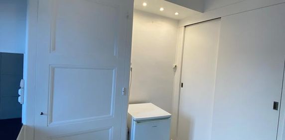 Location Appartement 2 pièces 49m² LYON 7ème - Photo 2