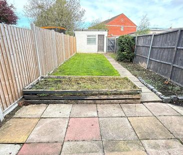 3 bedroom terraced house to rent - Photo 5