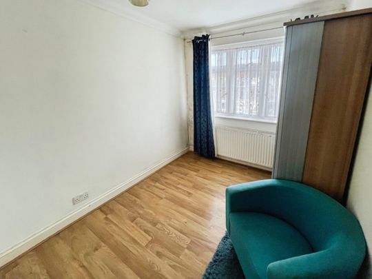 4 bedroom House To Let - Photo 1