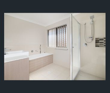 Luxury living in convenient location - Photo 6