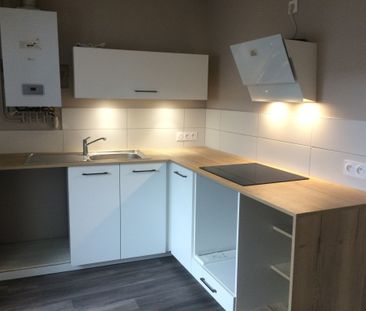 Location Appartement 2 pièces 37m² COUTANCES 50200 - Photo 2