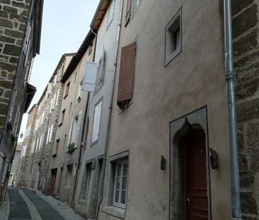 MAISON DE BOURG DE TYPE 4 - Photo 4