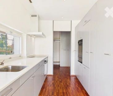 Exklusive 4.5-Zimmer-Wohnung mit Panoramablick in Zürich-Witikon – grosszügig, modern und naturnah - Photo 5