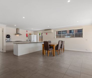 16 Tannin Way, WAURN PONDS VIC 3216 - Photo 1