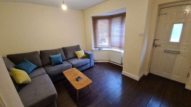 Dearden Street, Hulme, Manchester, M15 - Photo 1