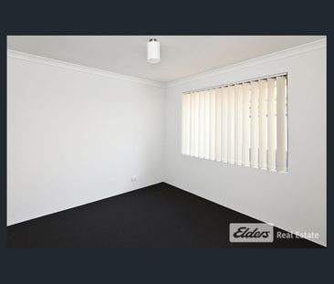 WALK TO BALDIVIS SECONDARY COLLEGE - Photo 4