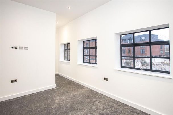 2 bedroom townhouse to rent - Photo 1