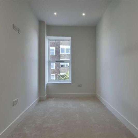 Spencer Road, Southsea, PO4 - Photo 1