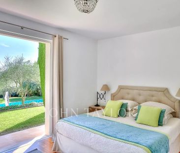 Maison à louer Valbonne, Cote d'Azur, France14 000 EUR / Mois - Photo 2