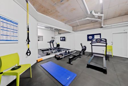 Castle Camperdown One, Sydney - Photo 3