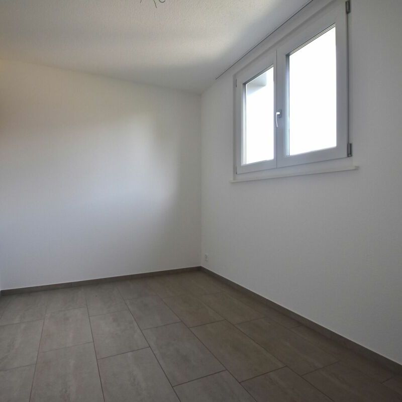 Idyllisches und ländliches Wohnen - 3.5 ZWG Sitzplatzwohnung zu vermieten! - Photo 1