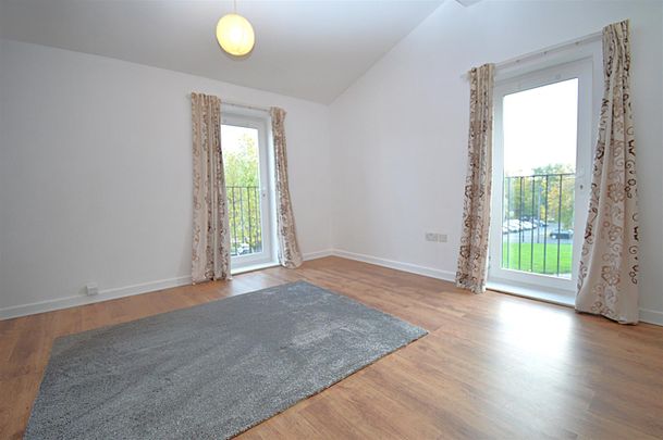 Old Chester Road, Birkenhead, CH41 - Photo 1